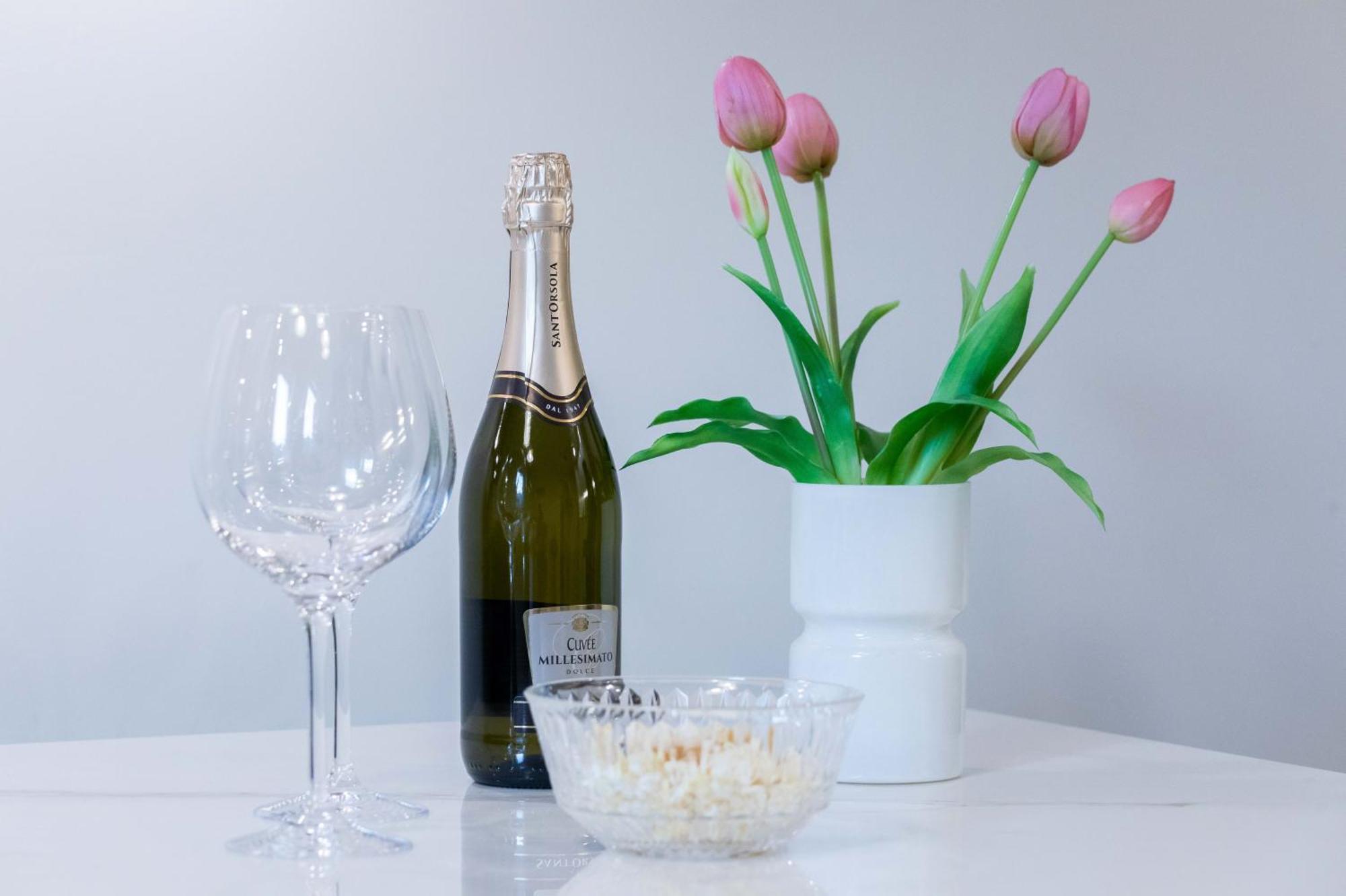 Luxury Apartment - Free Private - Parking Maestri Campionesi 16 米兰 外观 照片